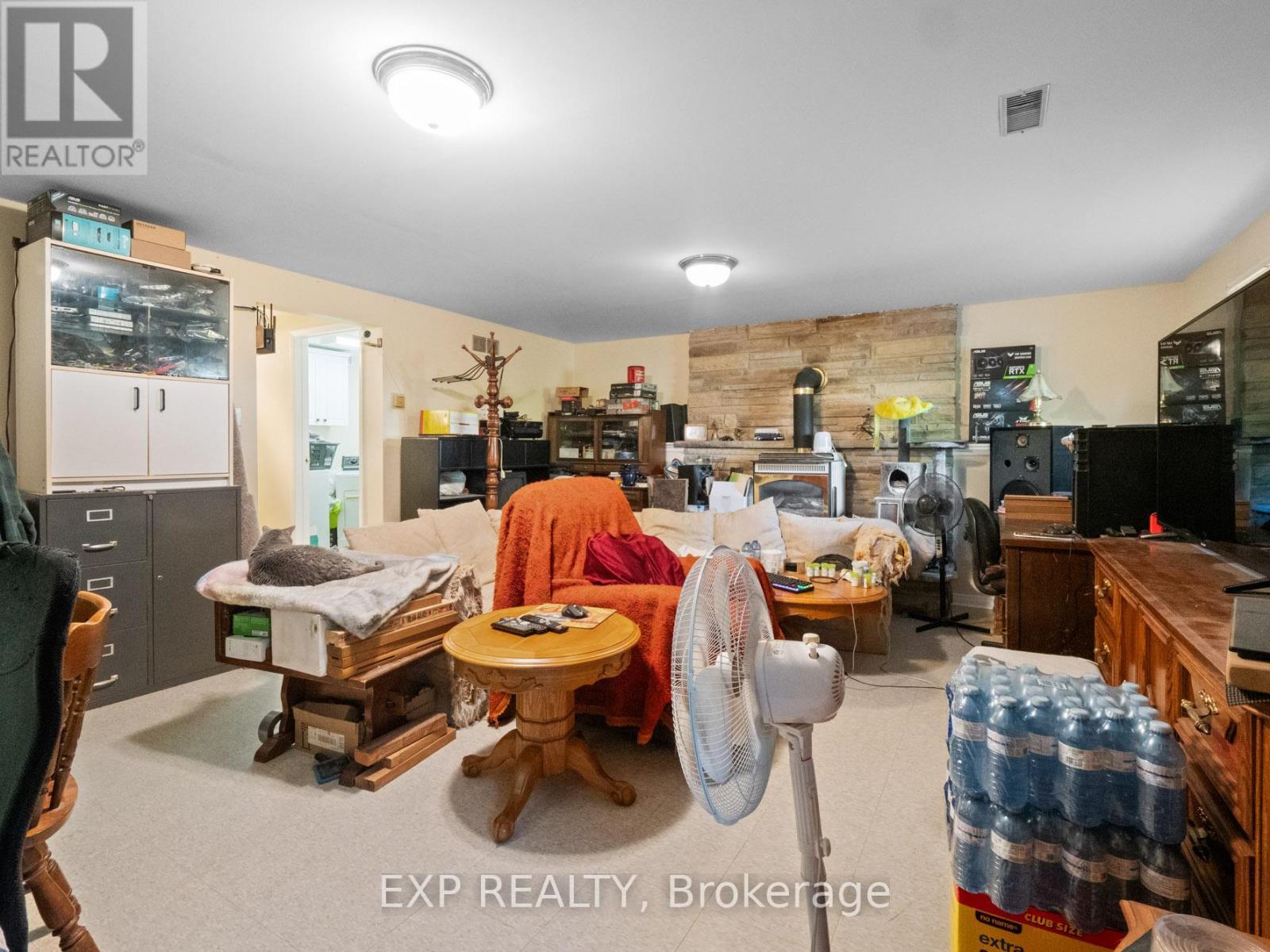 36 Rainbow Court, Welland (Broadway), ON - Indoor Photo Showing Dining Room