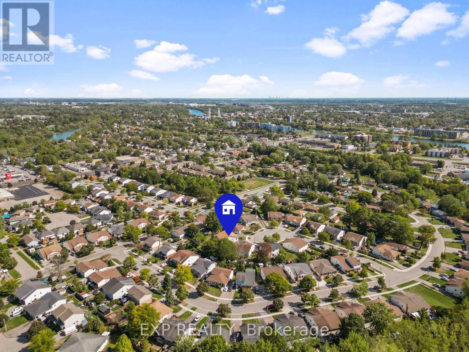 36 Rainbow Court, Welland (Broadway), ON - Outdoor With View