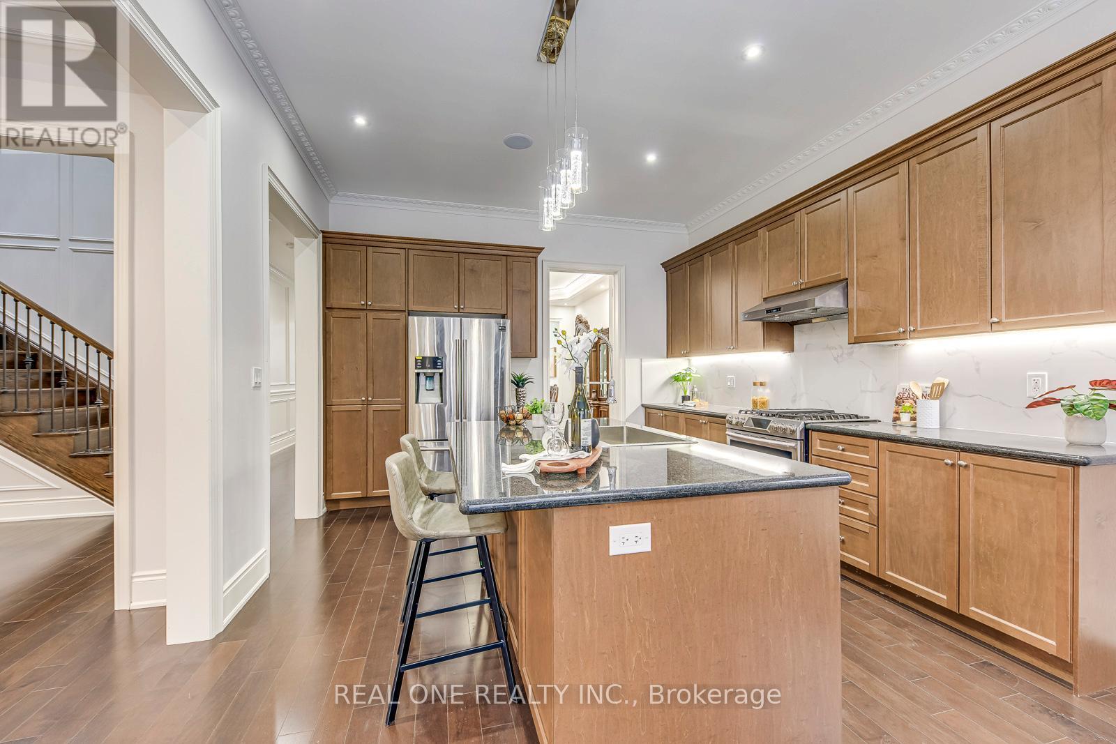3159 William Rose Way, Oakville, ON - Indoor Photo Showing Kitchen With Stainless Steel Kitchen With Upgraded Kitchen