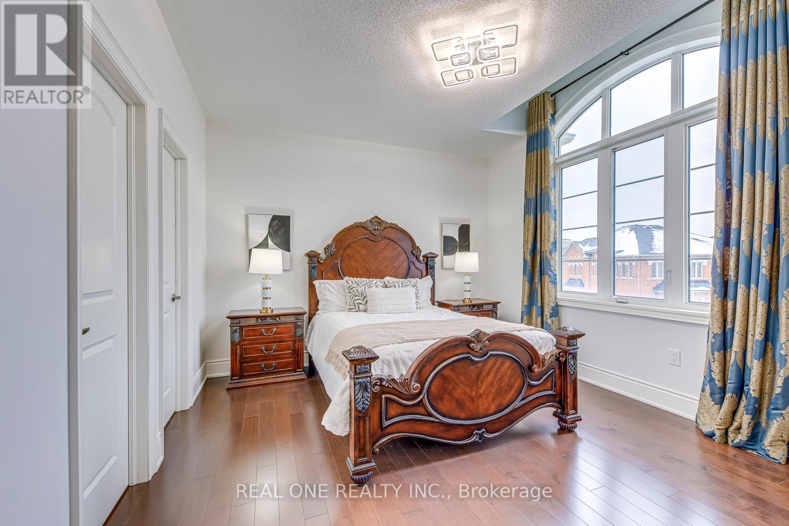 3159 William Rose Way, Oakville, ON - Indoor Photo Showing Bedroom