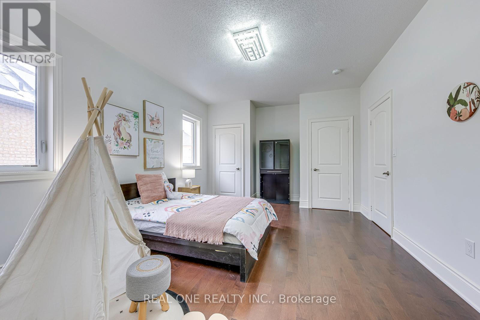 3159 William Rose Way, Oakville, ON - Indoor Photo Showing Bedroom