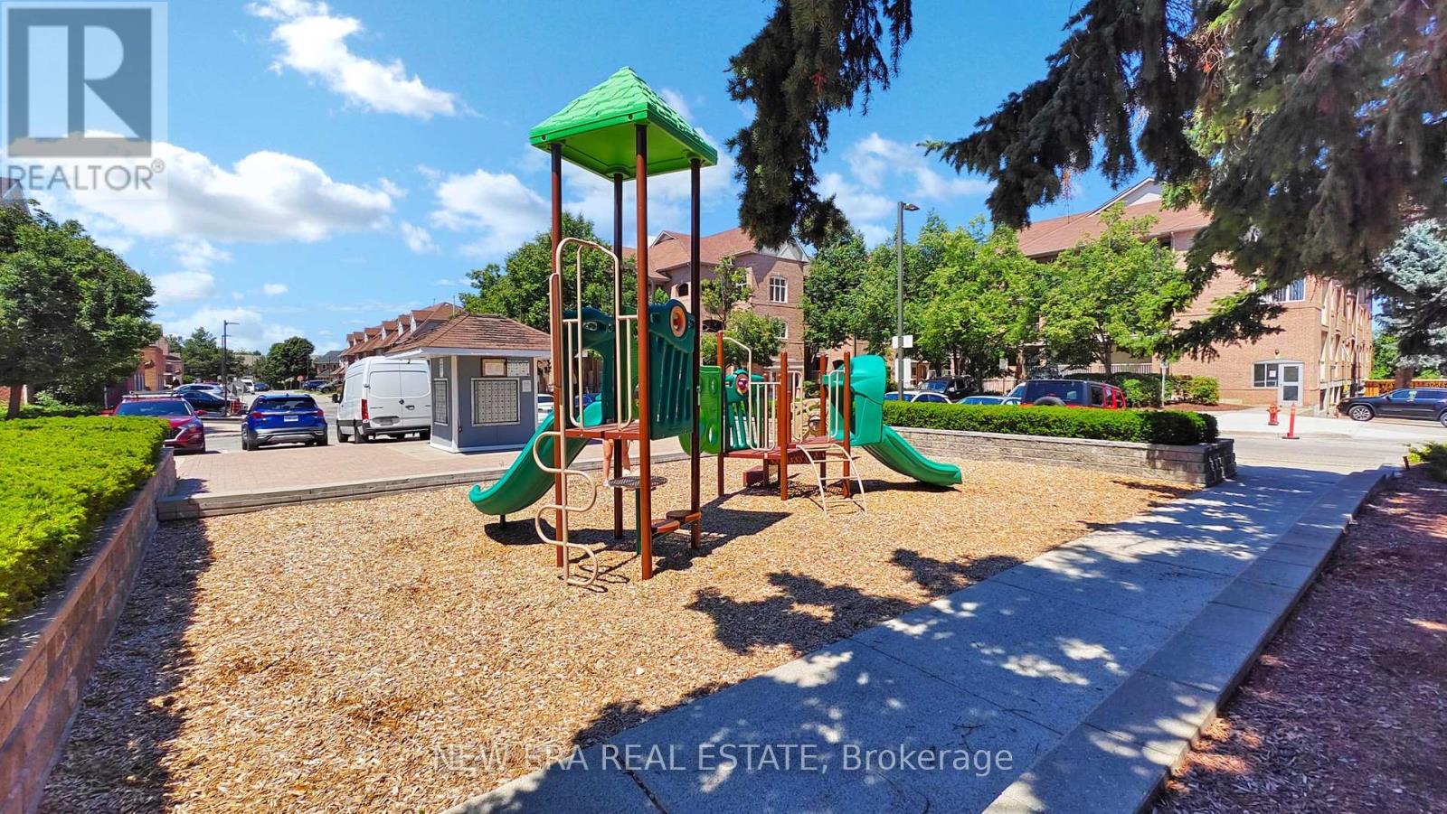 199 - 75 Bristol Road E, Mississauga, ON - Outdoor