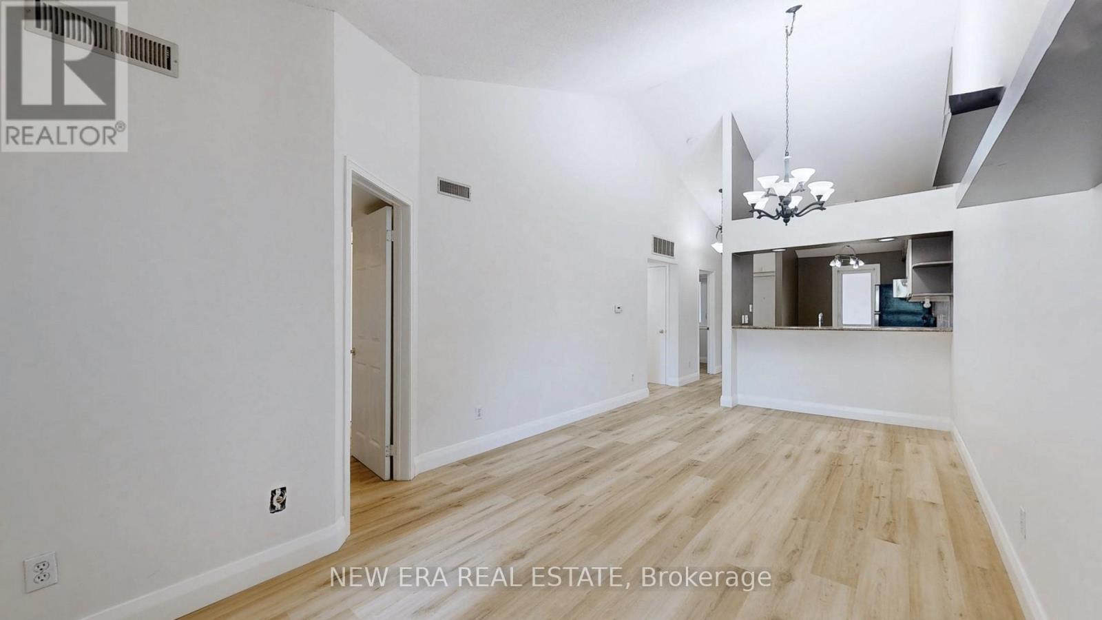 199 - 75 Bristol Road E, Mississauga, ON - Indoor Photo Showing Other Room