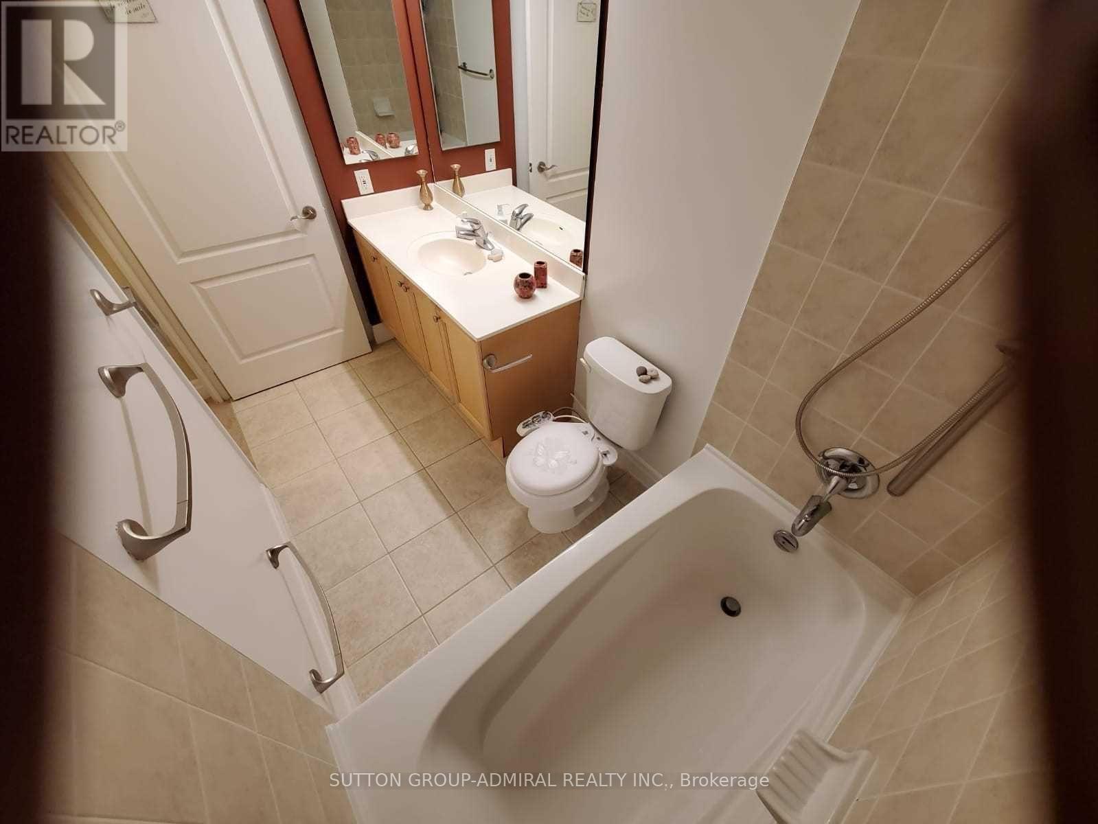 615 - 2121 Lake Shore Boulevard, Toronto, ON - Indoor Photo Showing Bathroom