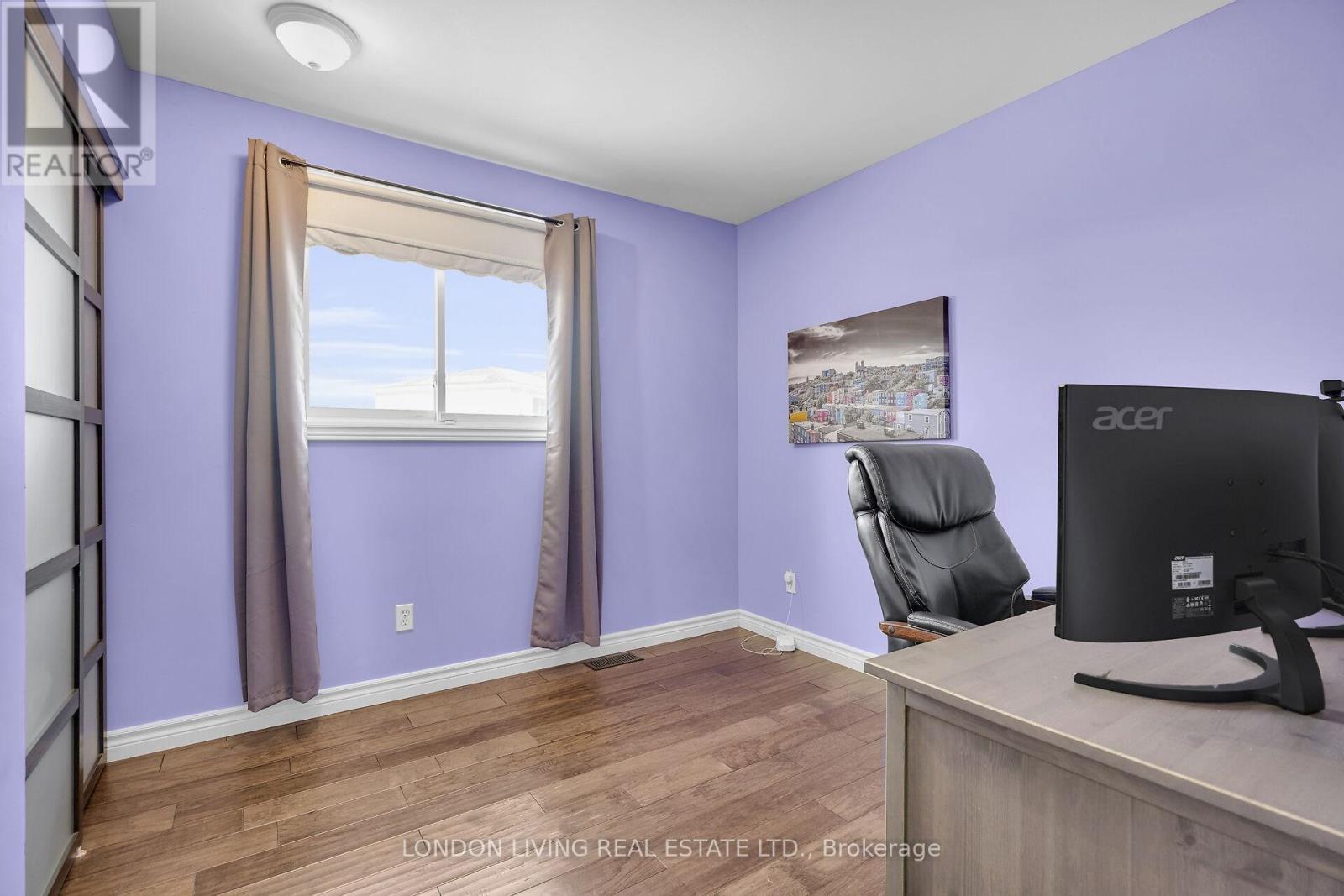 56 Sundridge Court, London South (South T), ON - Indoor