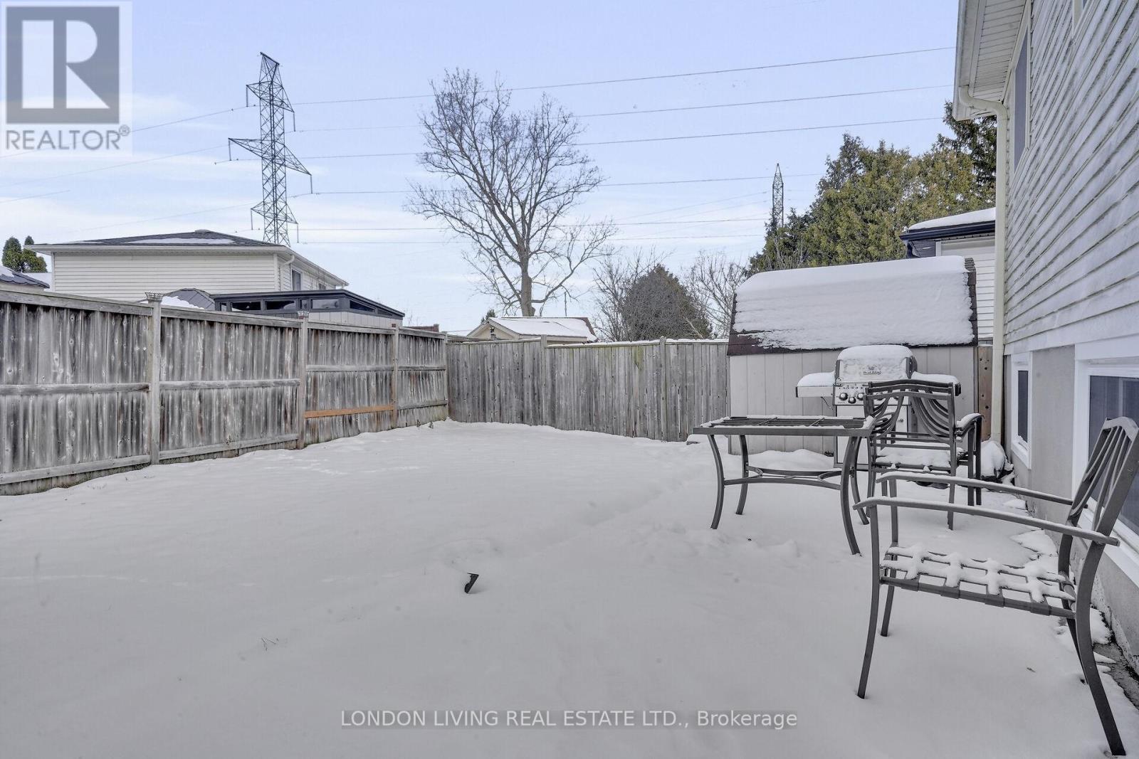 56 Sundridge Court, London South (South T), ON - Outdoor
