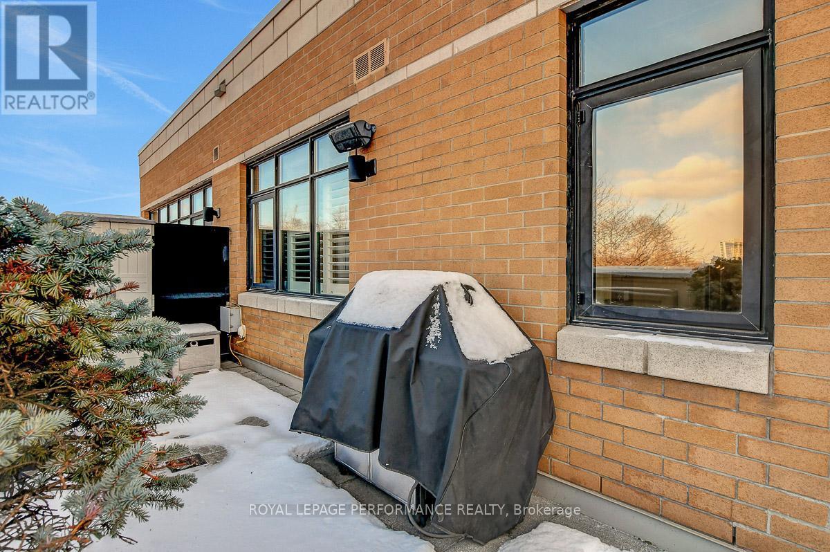 Ph2 - 260 Besserer Street, Ottawa, ON - Outdoor With Deck Patio Veranda With Exterior