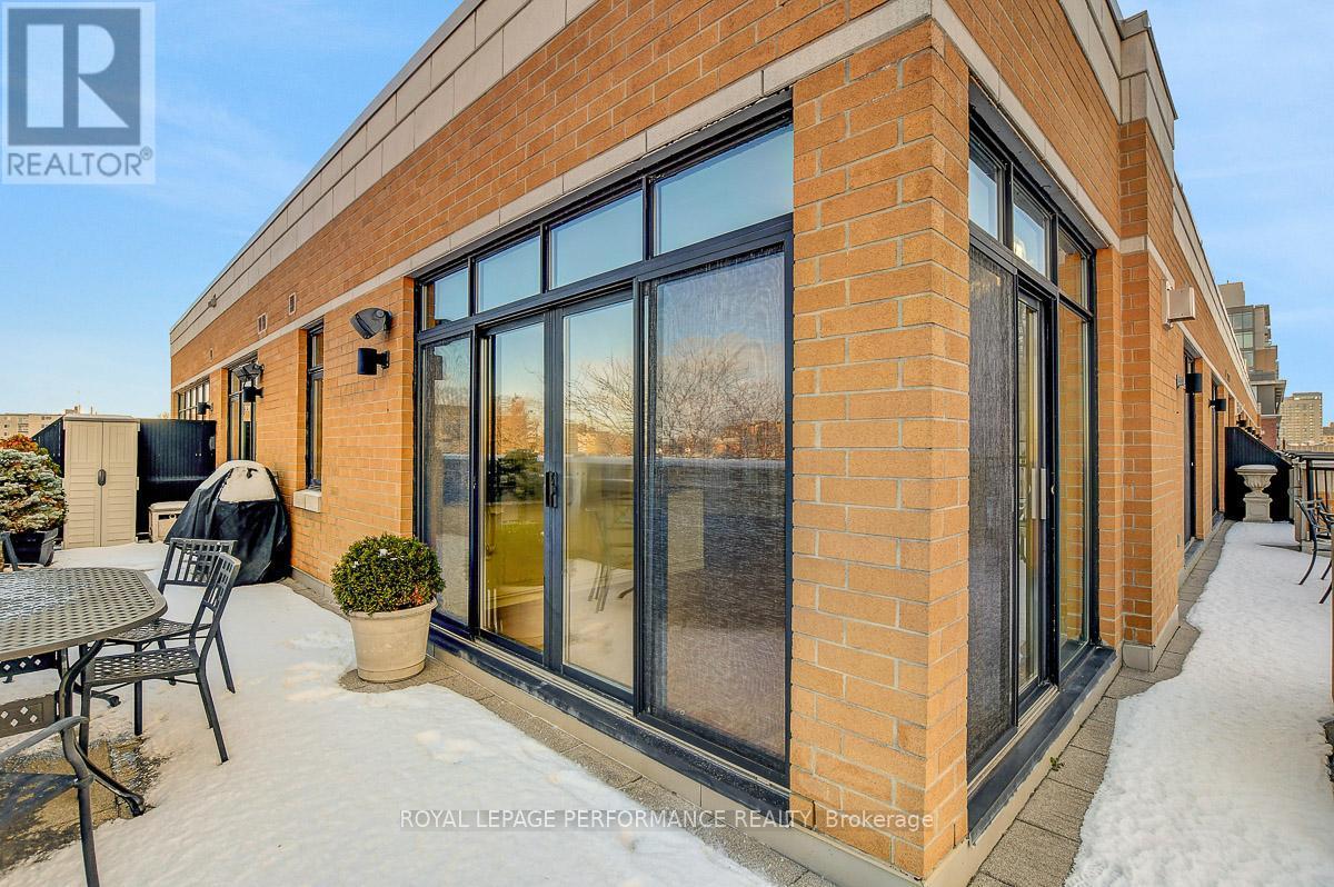 Ph2 - 260 Besserer Street, Ottawa, ON - Outdoor With Exterior