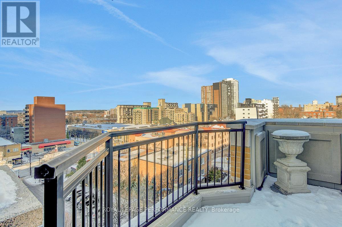 Ph2 - 260 Besserer Street, Ottawa, ON - Outdoor
