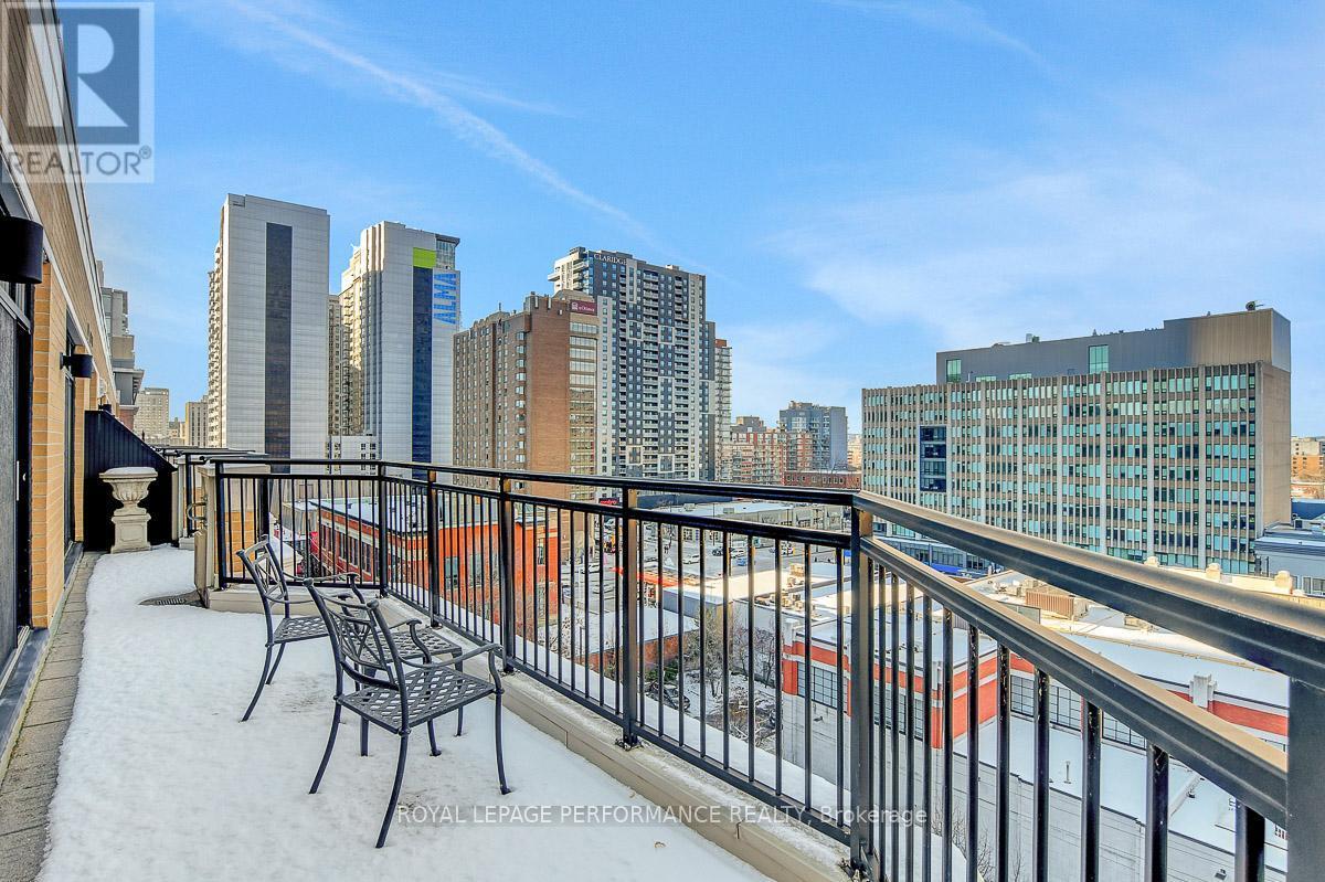 Ph2 - 260 Besserer Street, Ottawa, ON - Outdoor