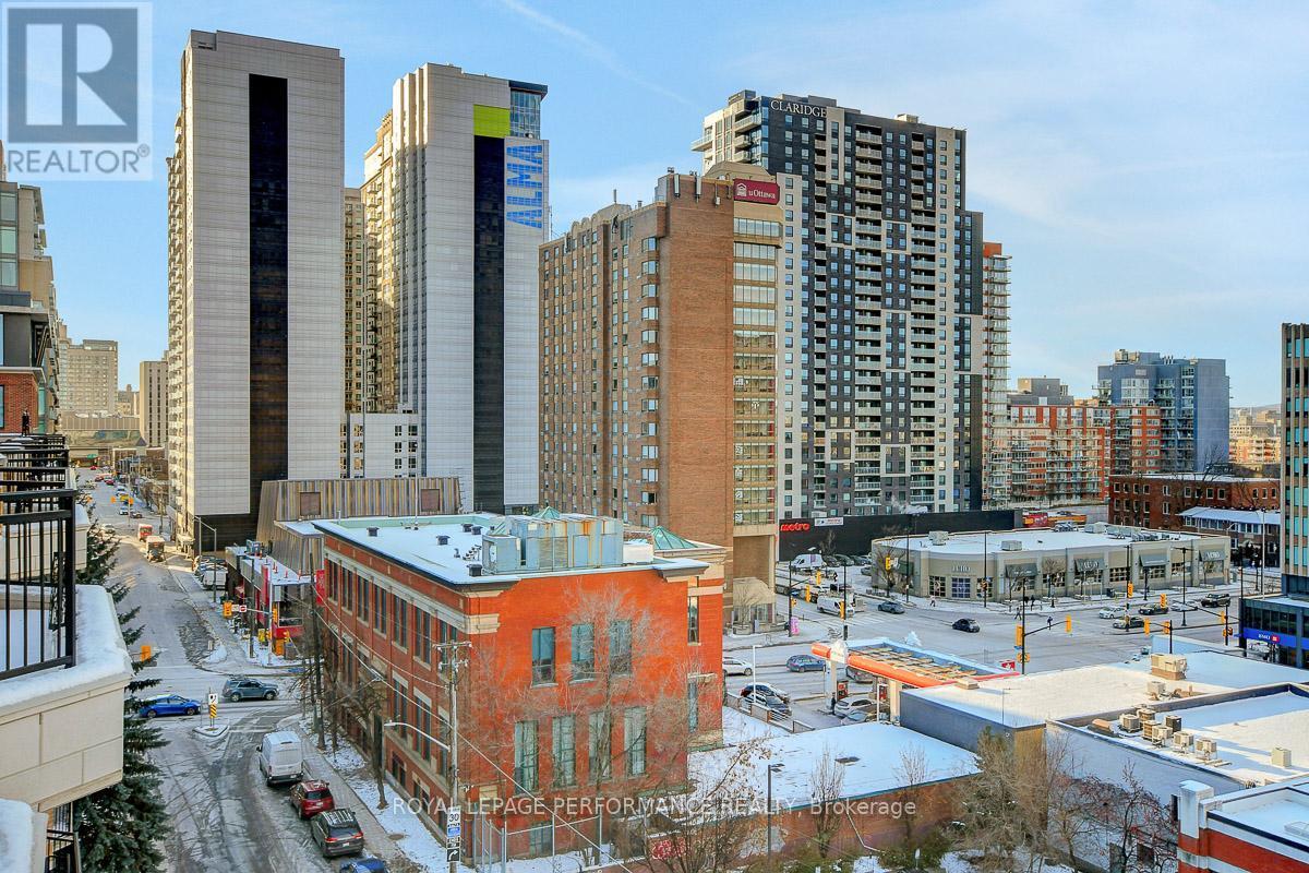 Ph2 - 260 Besserer Street, Ottawa, ON - Outdoor With Facade