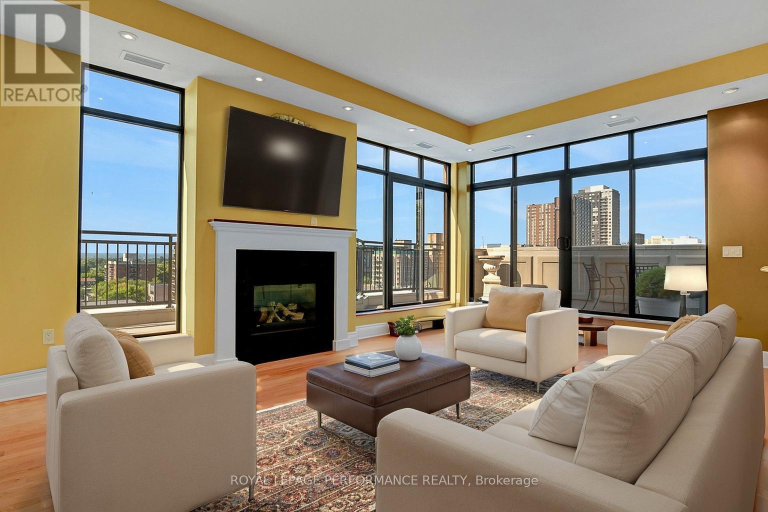 Virtually staged - Ph2 - 260 Besserer Street, Ottawa, ON - Indoor Photo Showing Living Room With Fireplace