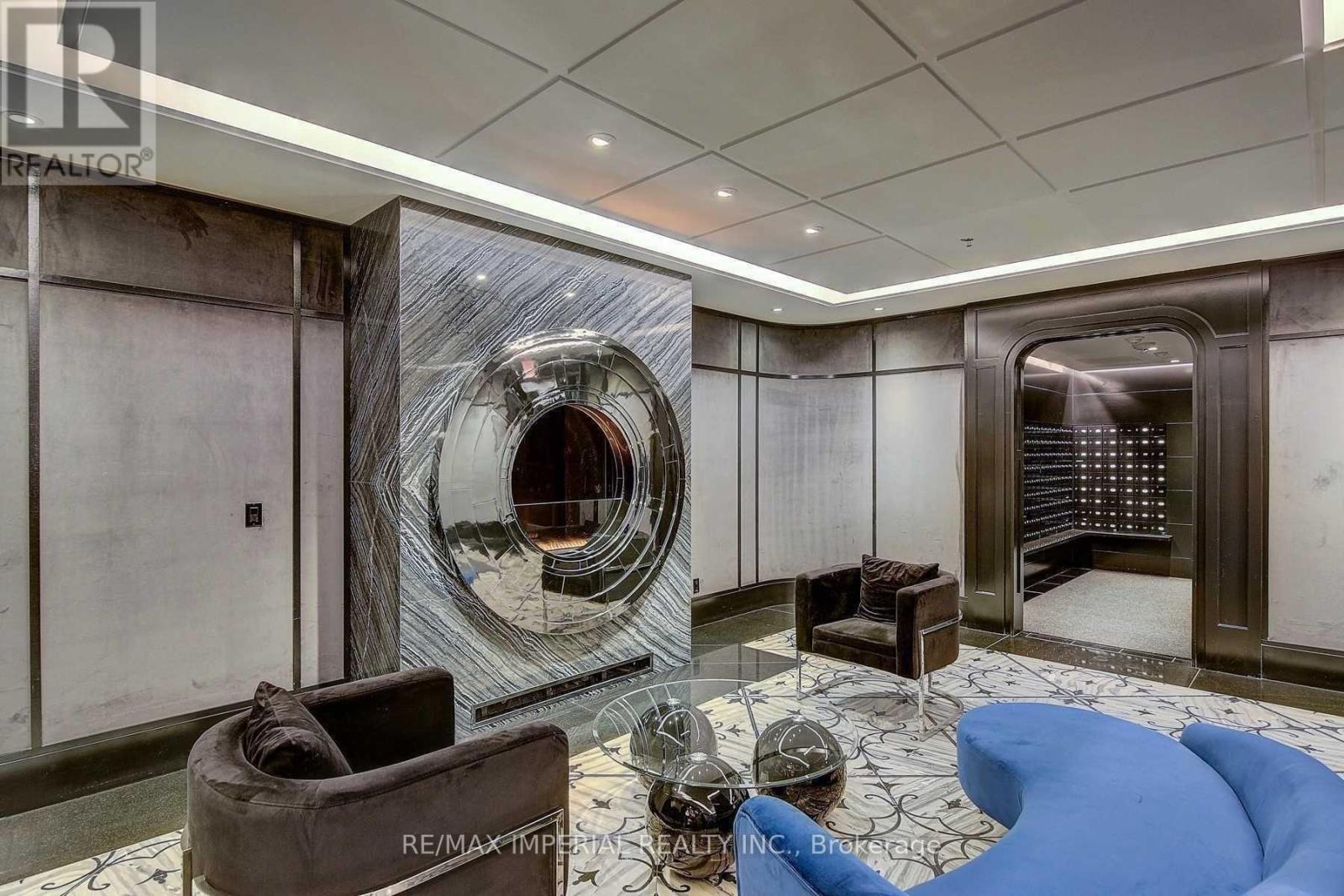 3508 - 88 Blue Jays Way, Toronto, ON - Indoor Photo Showing Laundry Room