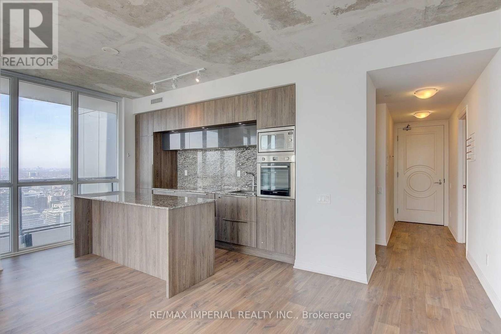 3508 - 88 Blue Jays Way, Toronto, ON - Indoor Photo Showing Kitchen