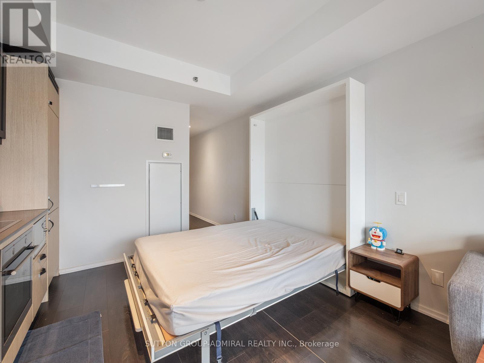406 - 783 Bathurst Street, Toronto, ON - Indoor Photo Showing Bedroom