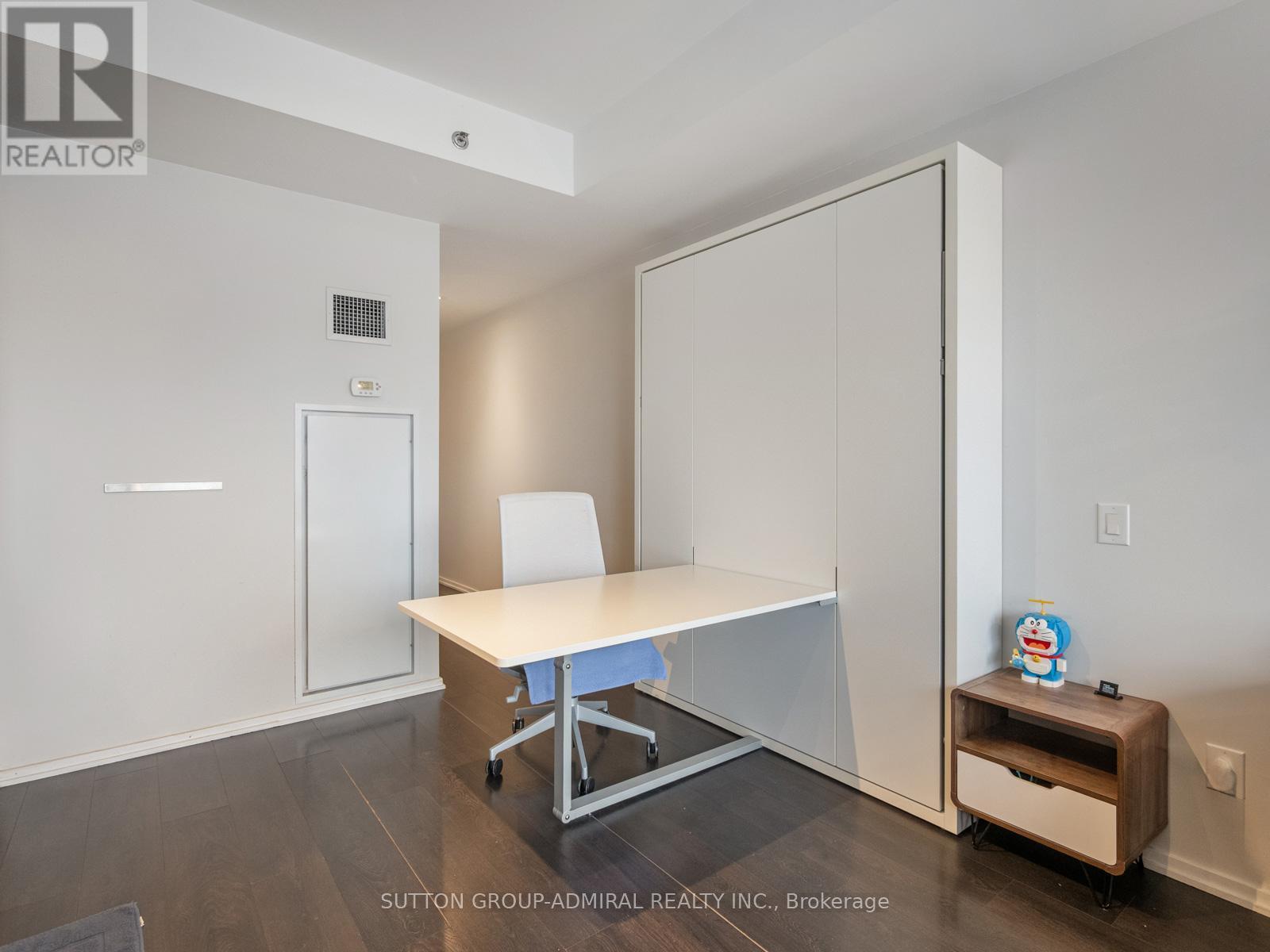 406 - 783 Bathurst Street, Toronto, ON - Indoor