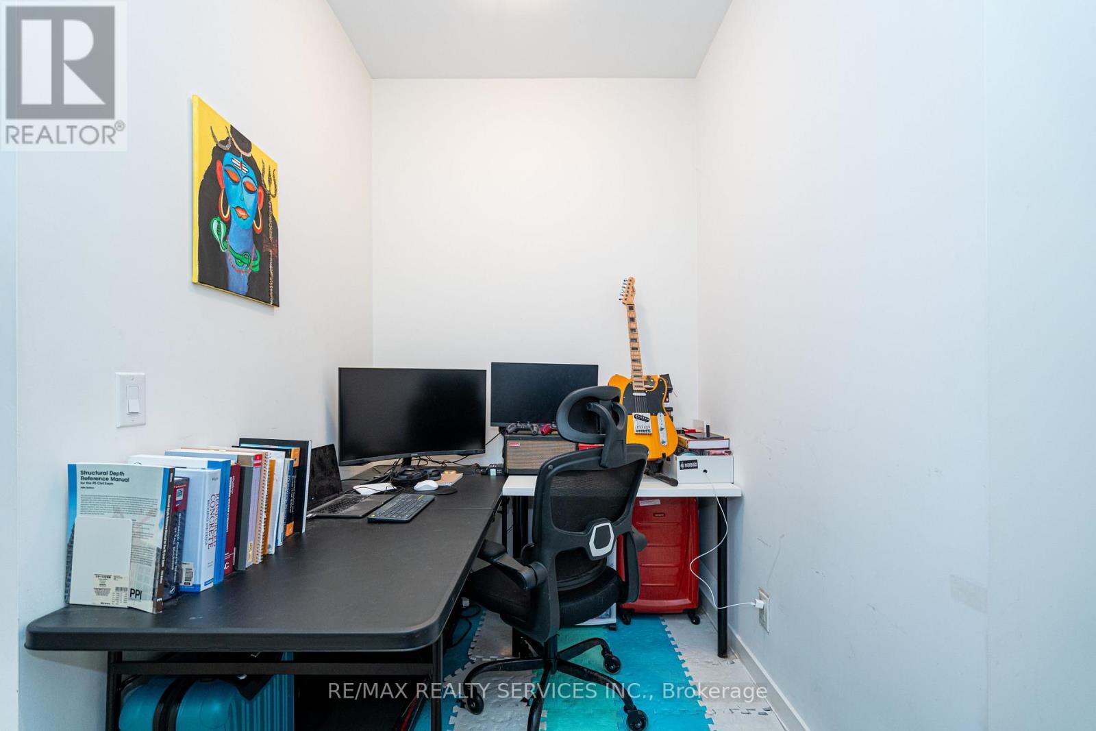 2905 - 55 Regent Park Boulevard, Toronto, ON - Indoor Photo Showing Office