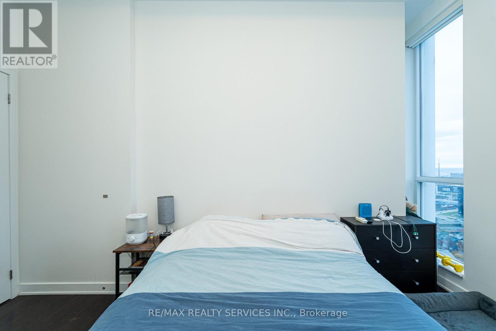 2905 - 55 Regent Park Boulevard, Toronto, ON - Indoor Photo Showing Bedroom
