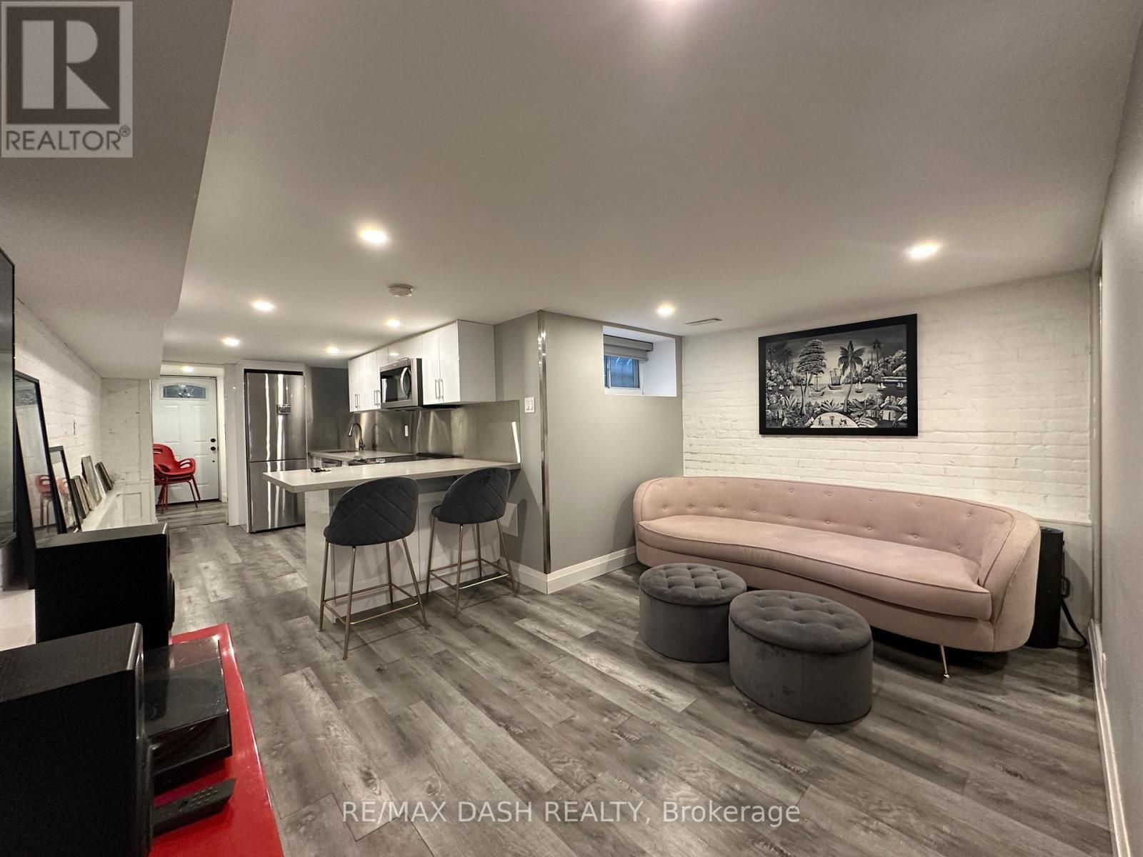 Bsmt - 725 Palmerston Avenue W, Toronto, ON - Indoor