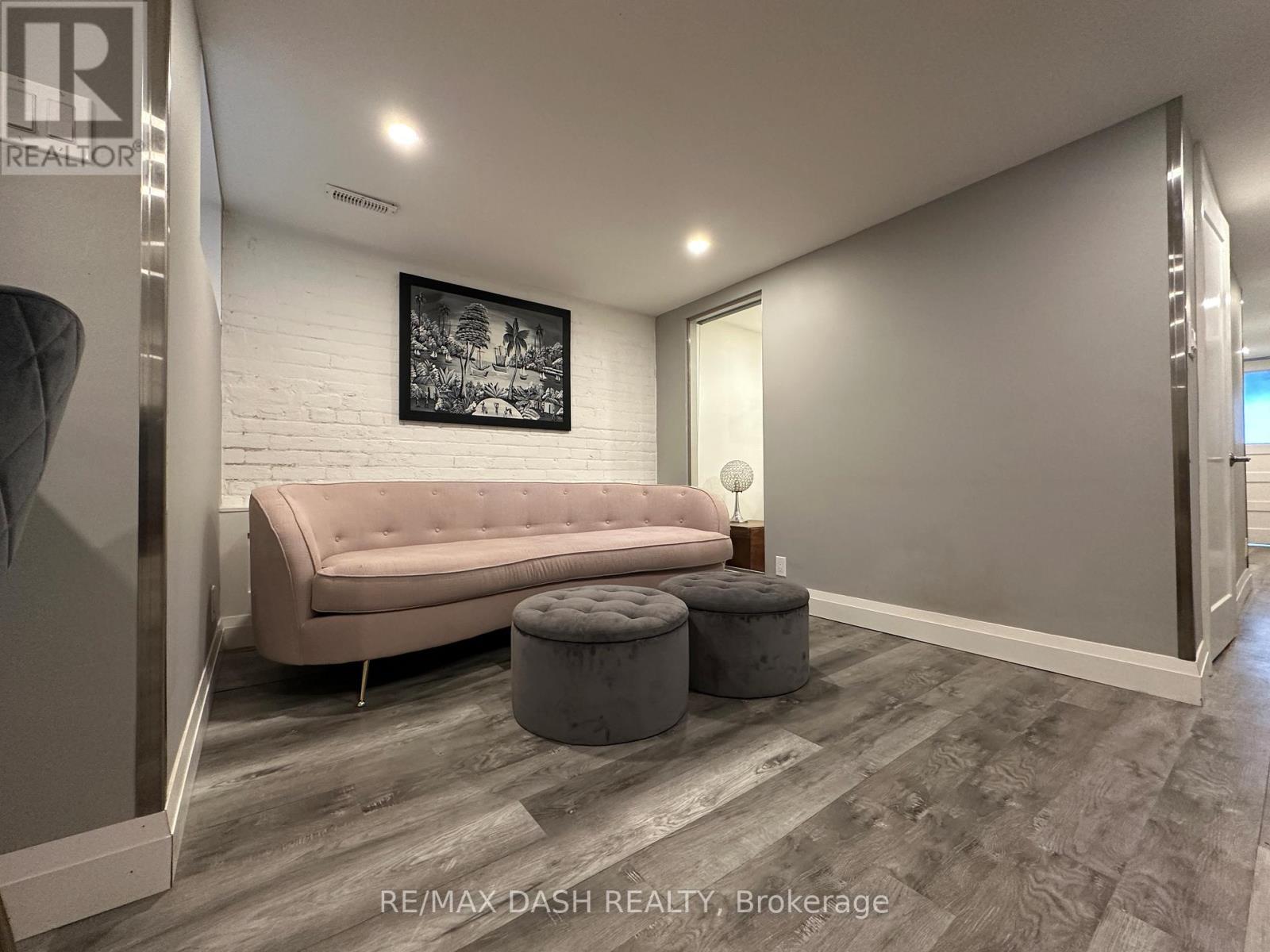 Bsmt - 725 Palmerston Avenue W, Toronto, ON - Indoor