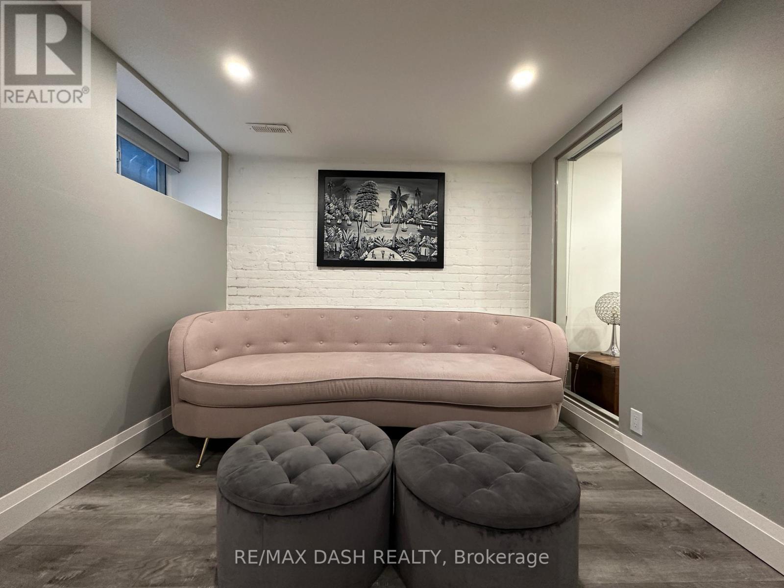 Bsmt - 725 Palmerston Avenue W, Toronto, ON - Indoor Photo Showing Other Room