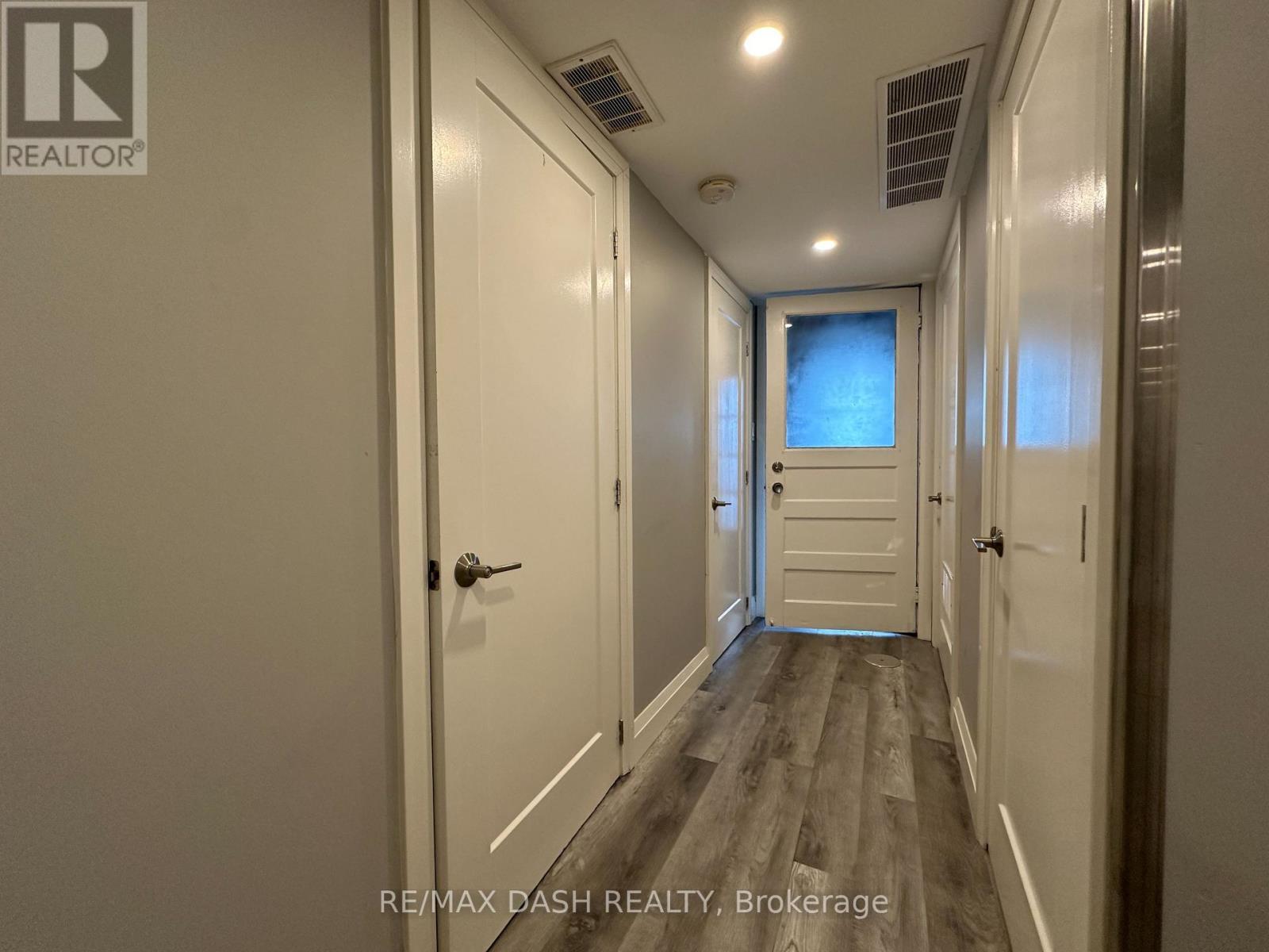 Bsmt - 725 Palmerston Avenue W, Toronto, ON - Indoor Photo Showing Other Room