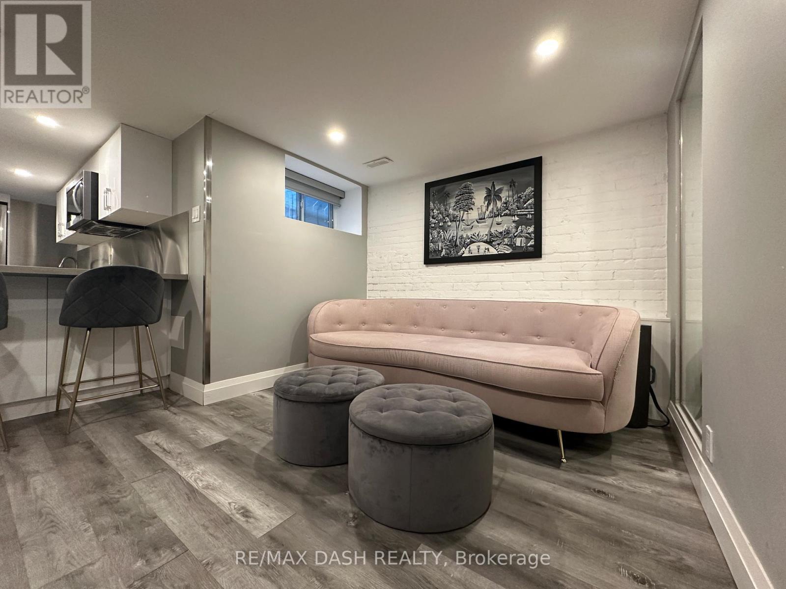 Bsmt - 725 Palmerston Avenue W, Toronto, ON - Indoor