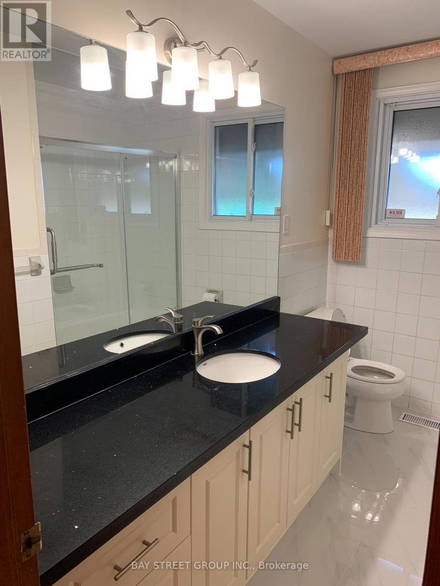 Main - 126 Cass Avenue, Toronto, ON - Indoor Photo Showing Bathroom