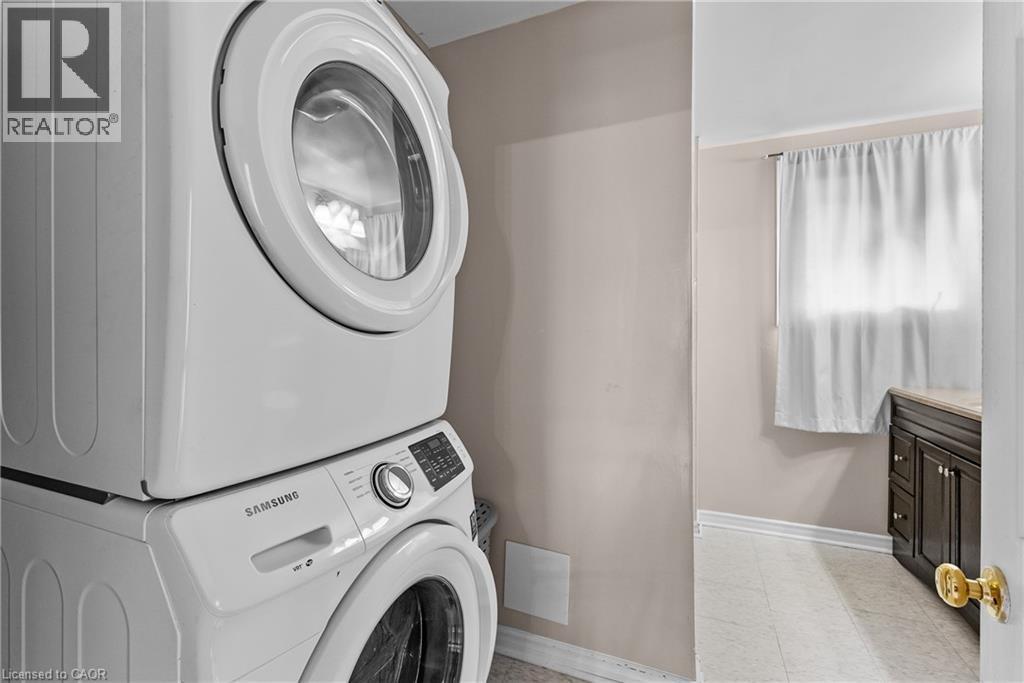 5132 Morrison Street, Niagara Falls, ON - Indoor Photo Showing Laundry Room