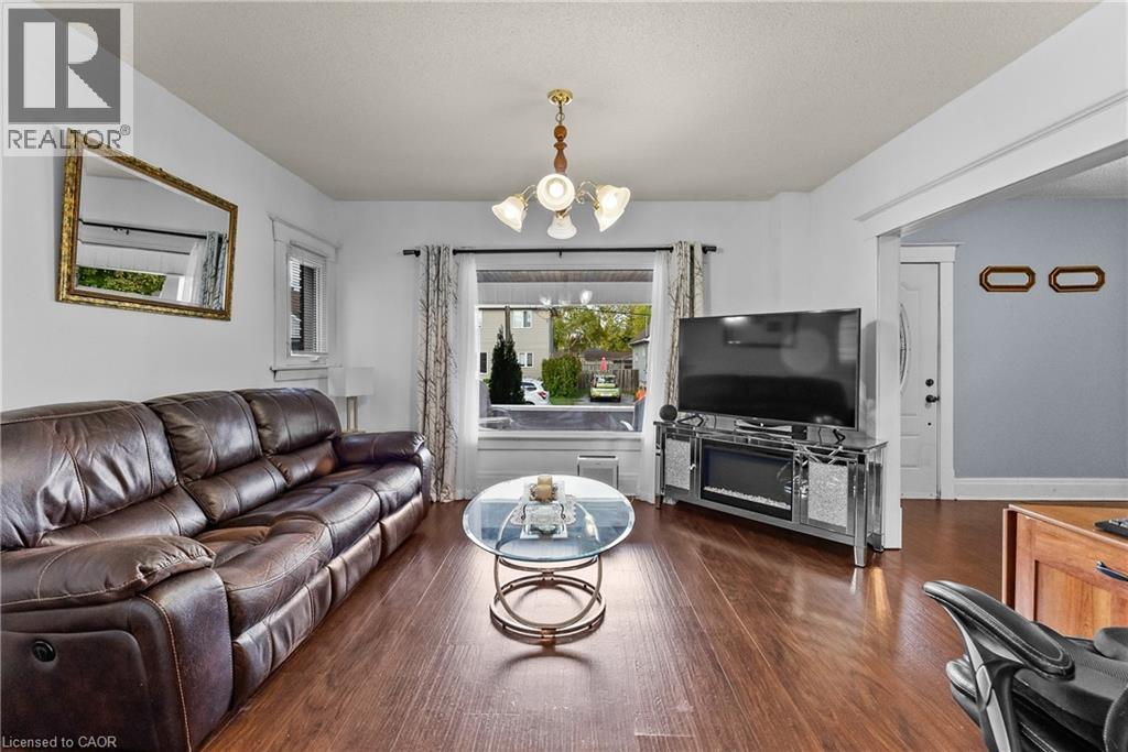 5132 Morrison Street, Niagara Falls, ON - Indoor Photo Showing Living Room