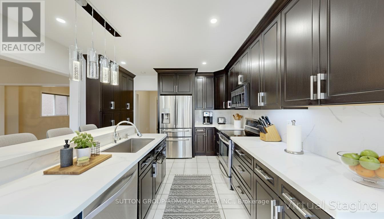 59 Springer Drive, Richmond Hill, ON - Indoor Photo Showing Kitchen With Stainless Steel Kitchen With Upgraded Kitchen
