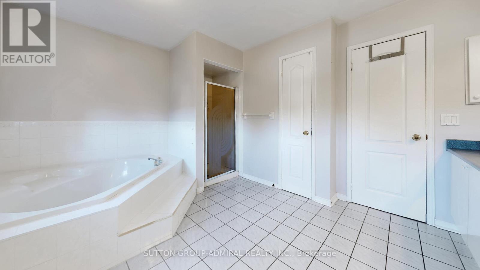 59 Springer Drive, Richmond Hill, ON - Indoor Photo Showing Bathroom