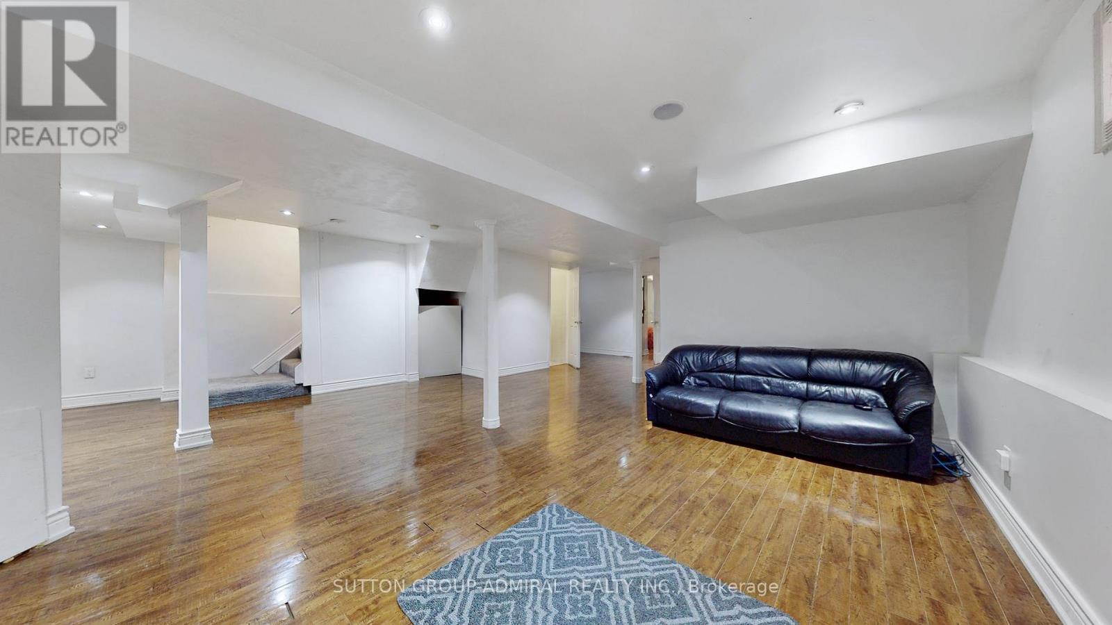 59 Springer Drive, Richmond Hill, ON - Indoor