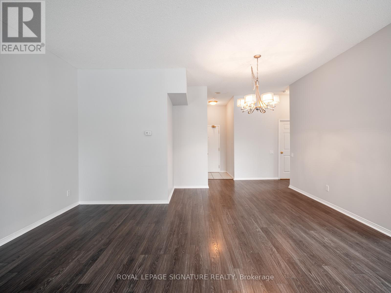 102 - 5 Emerald Lane, Vaughan, ON - Indoor Photo Showing Other Room