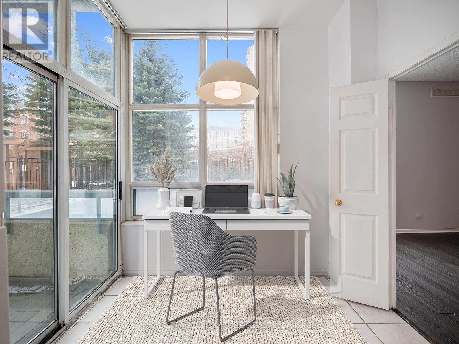 102 - 5 Emerald Lane, Vaughan, ON - Indoor Photo Showing Other Room