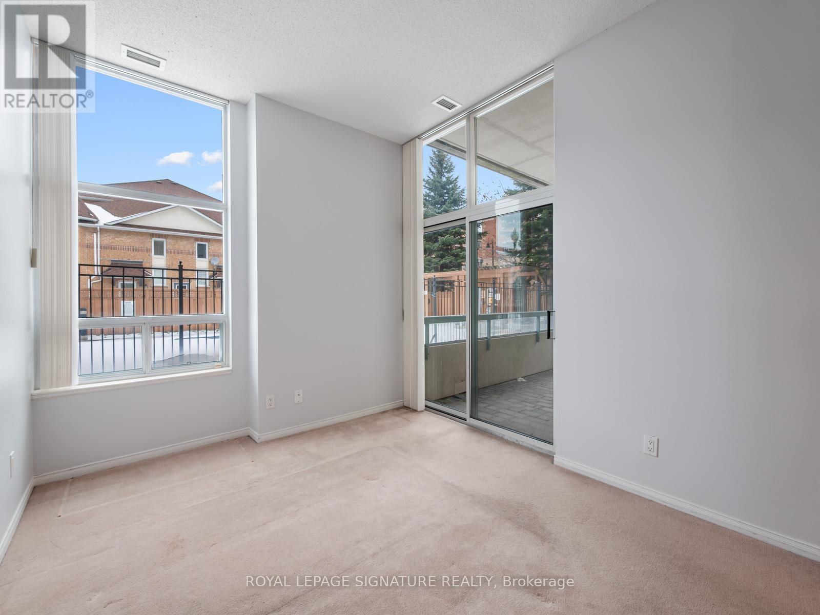 102 - 5 Emerald Lane, Vaughan, ON - Indoor Photo Showing Other Room