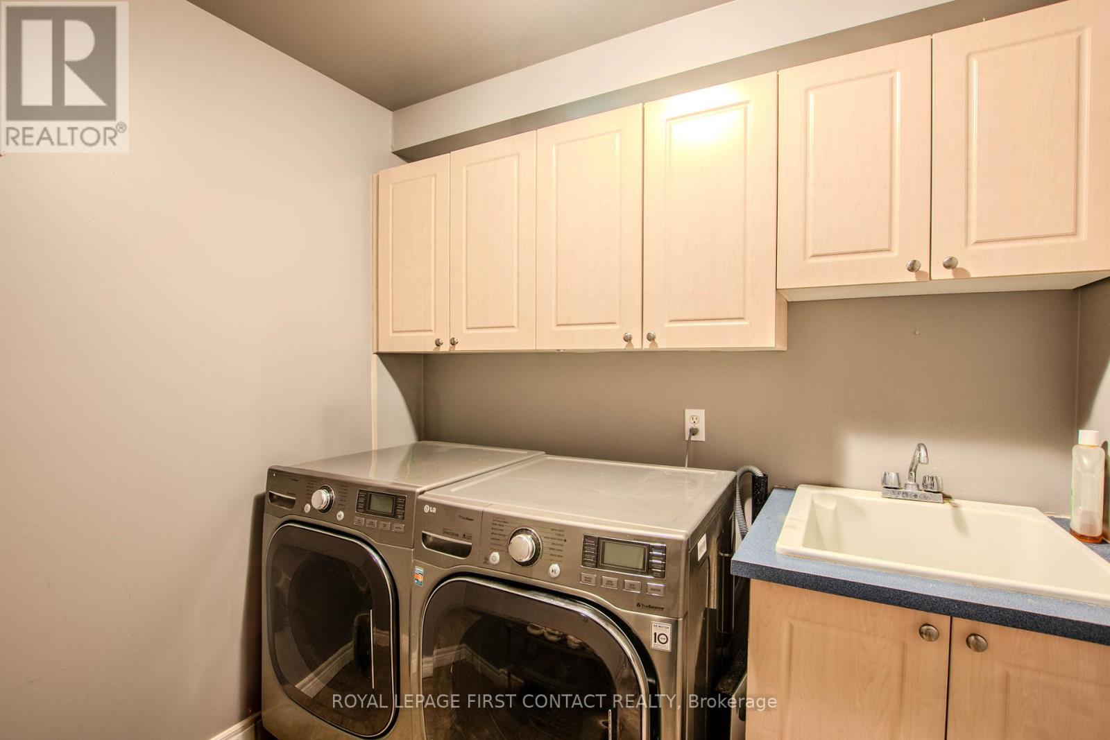 63 Gore Drive, Barrie, ON - Indoor Photo Showing Laundry Room