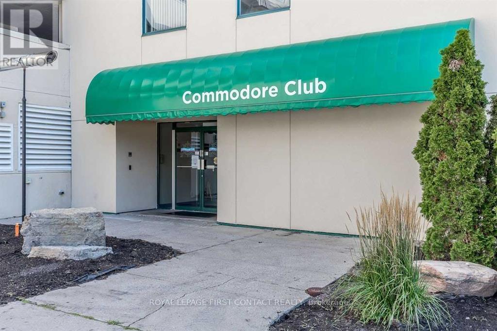 902 - 65 Ellen Street, Barrie, ON - Outdoor