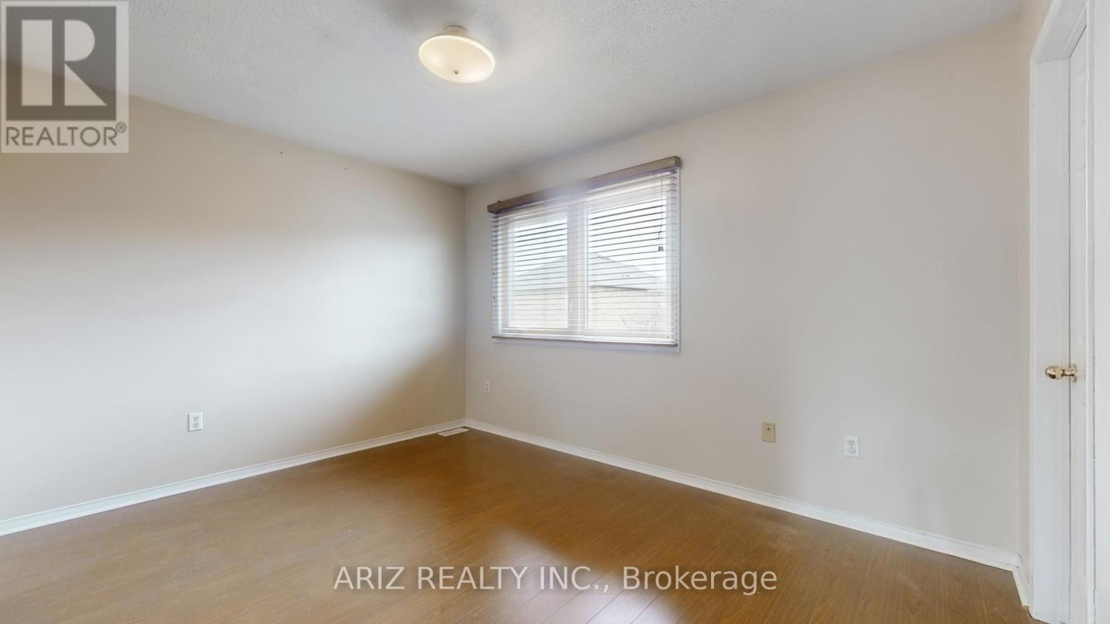 3360 Scotch Pine Gate, Mississauga, ON - Indoor Photo Showing Other Room