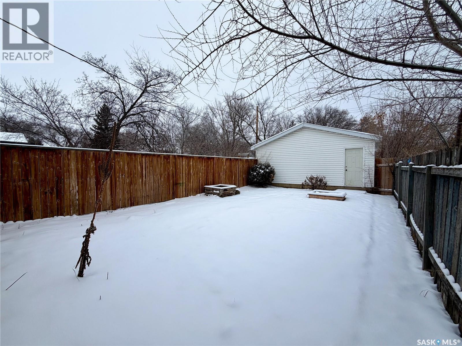 338 V Avenue S, Saskatoon, SK - Outdoor