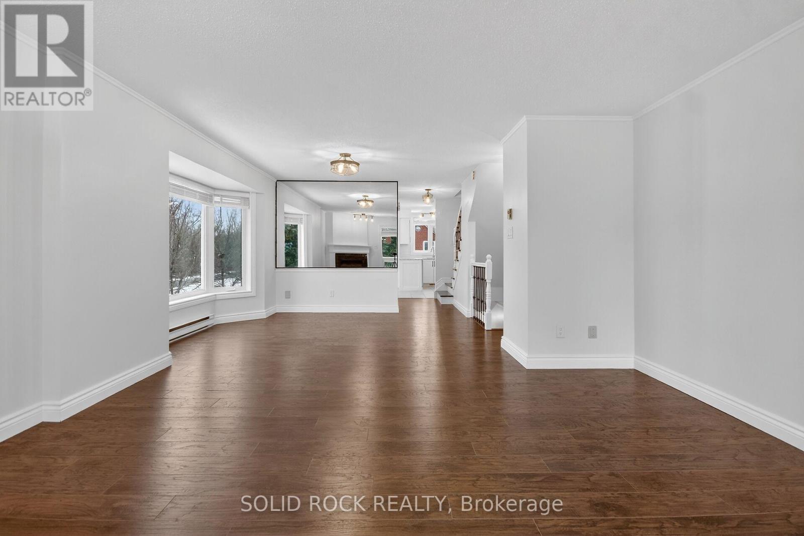 35 - 360 Briston Private, Ottawa, ON - Indoor