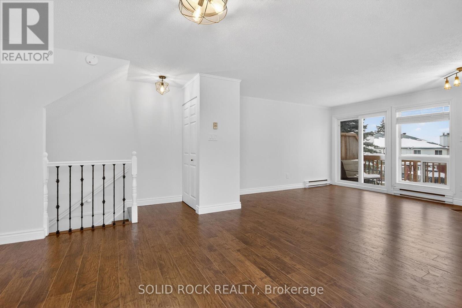 35 - 360 Briston Private, Ottawa, ON - Indoor