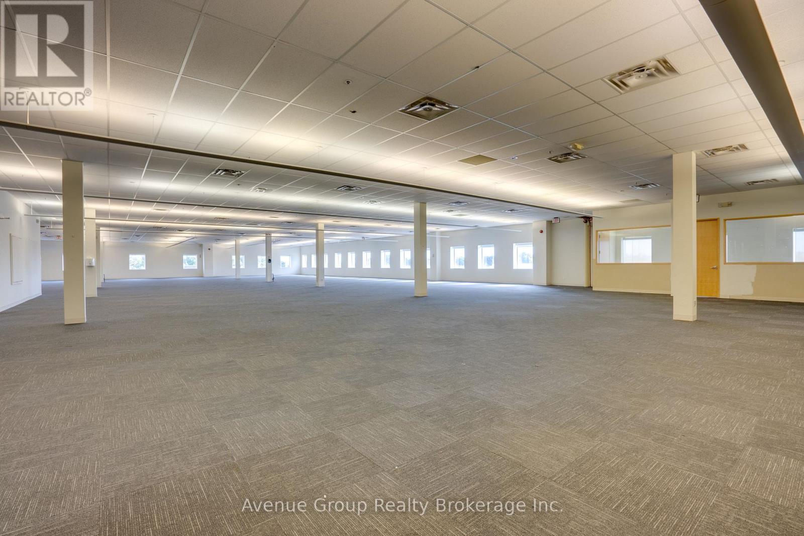 205 - 320 Bayfield Street, Barrie, ON