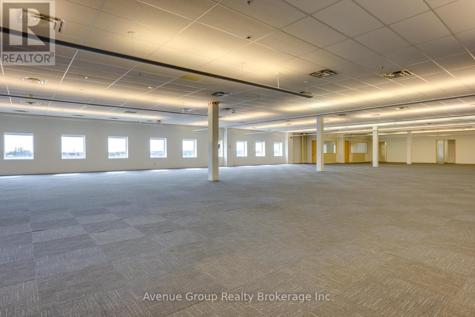 203 - 320 Bayfield Street, Barrie, ON