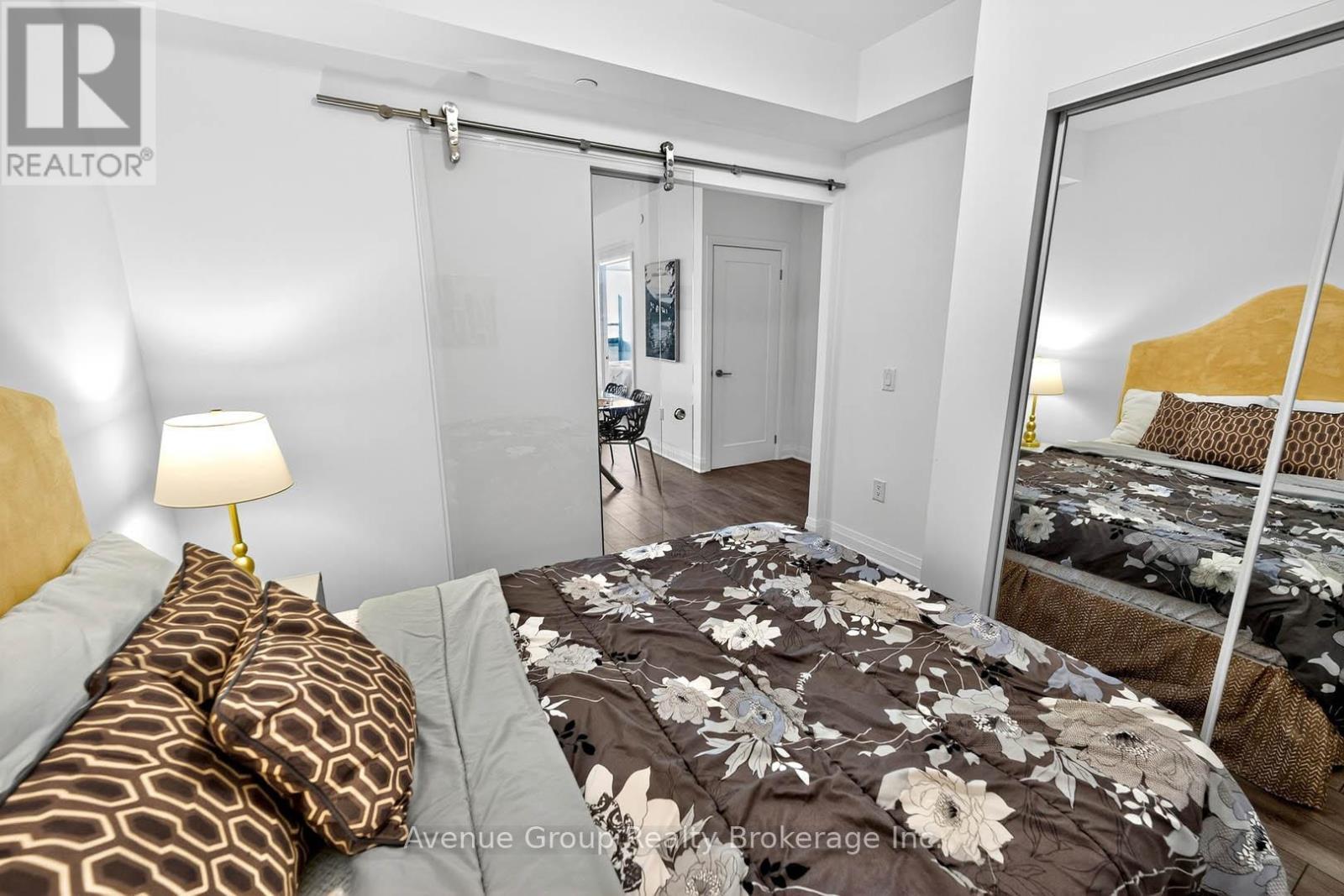 310 - 700 Sheppard Avenue W, Toronto, ON - Indoor Photo Showing Bedroom