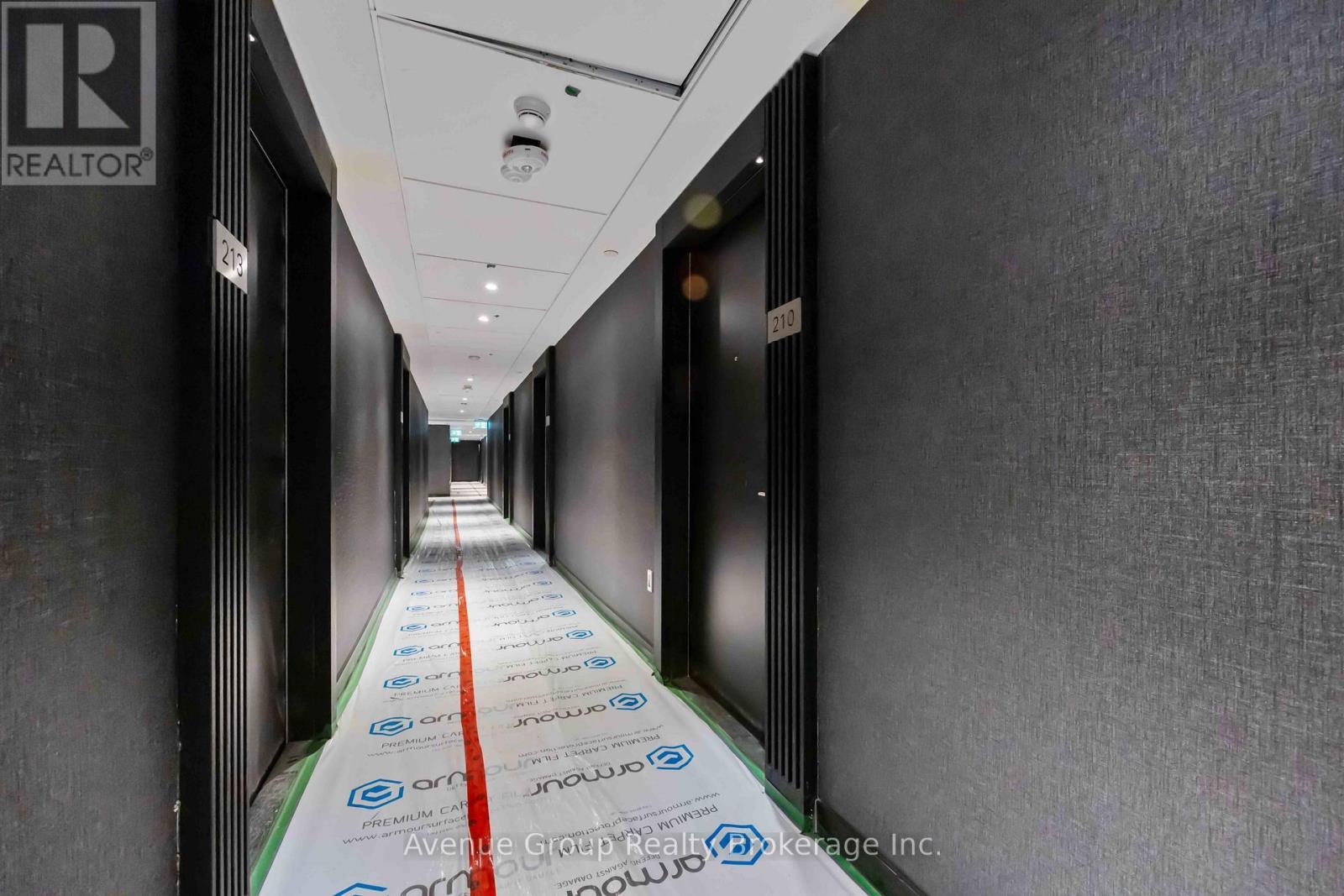 210 - 110 Broadway Avenue, Toronto, ON - Photo Showing Other Room