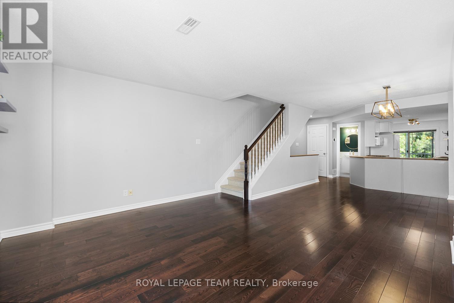 239 Paseo Private, Ottawa, ON - Indoor Photo Showing Other Room