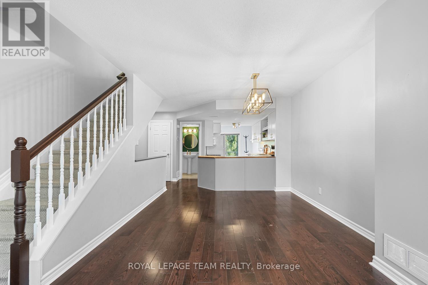 239 Paseo Private, Ottawa, ON - Indoor Photo Showing Other Room