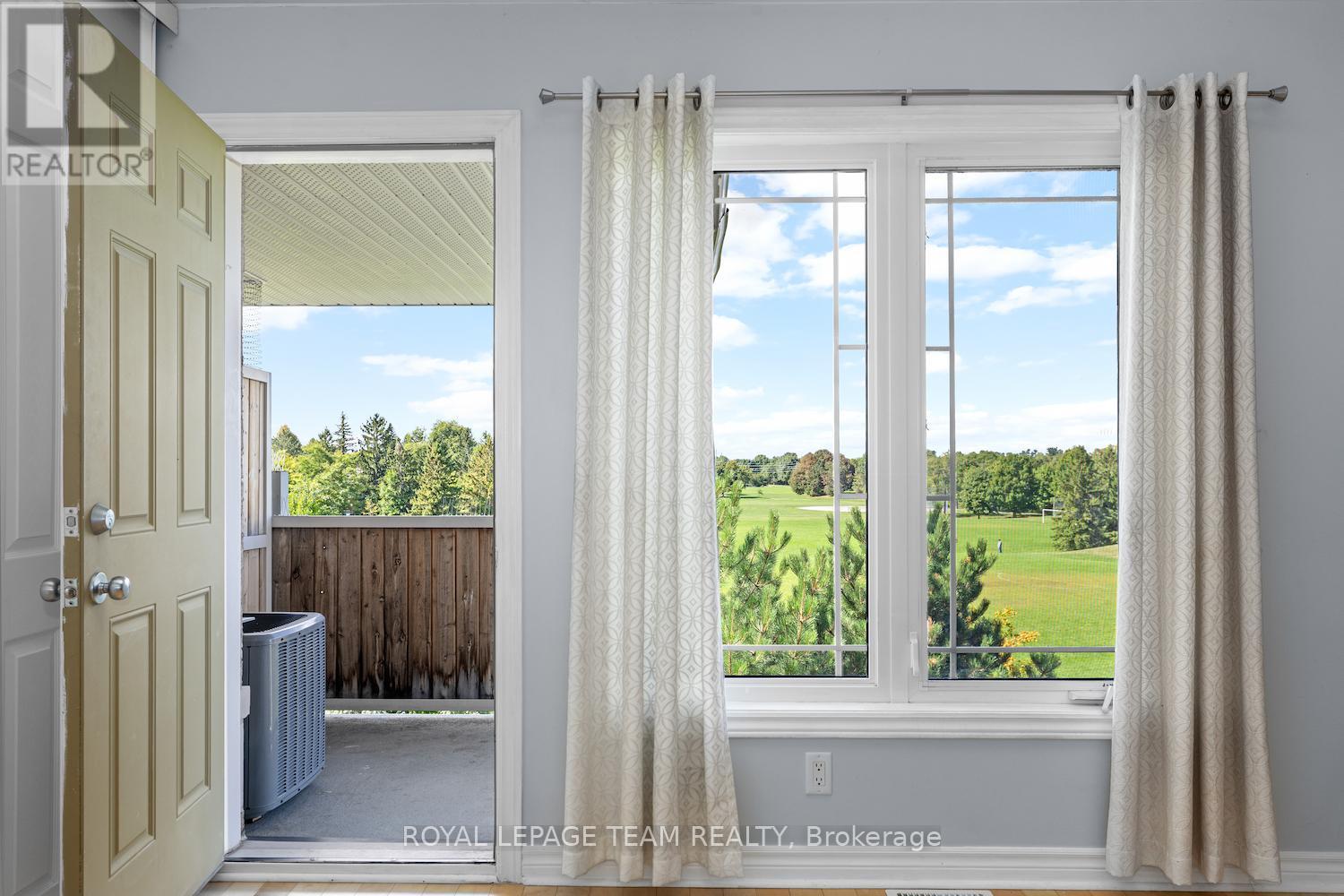 239 Paseo Private, Ottawa, ON - Indoor Photo Showing Other Room