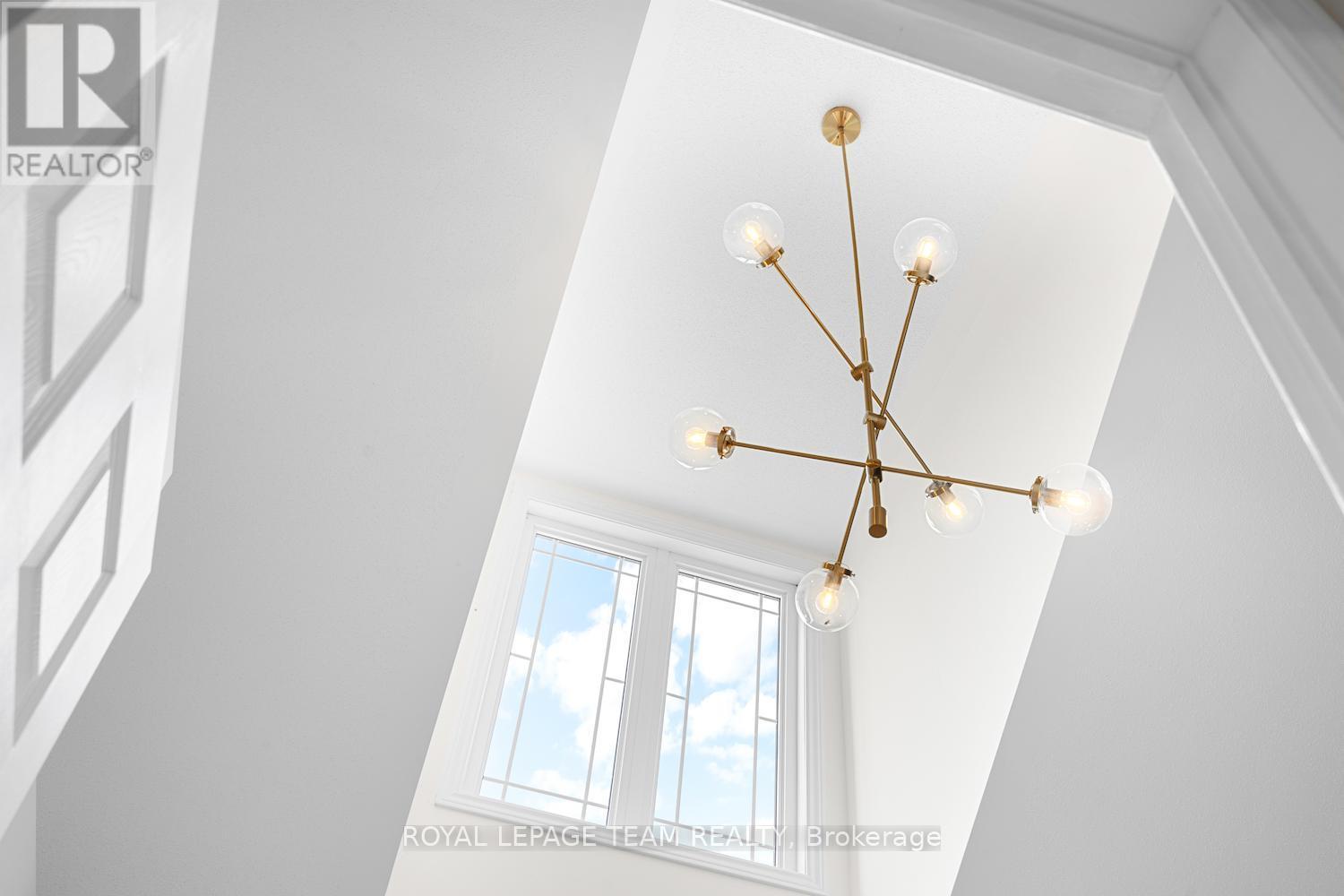 239 Paseo Private, Ottawa, ON - Indoor Photo Showing Other Room